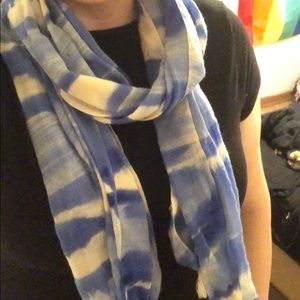Blue and white scarf